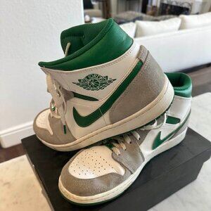 Nike Air Jordan Tennis Shoes